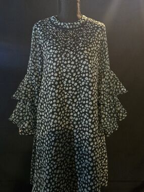 Anthropologie Ranna Gill Black/ Green Dress with White Floral Print Size S. EUC